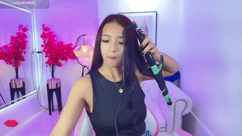 Snapshot of katty_rounds chatting on October 23, 2025, 12:26 pm katty_rounds online show from October 23, 2025, 12:26 pm