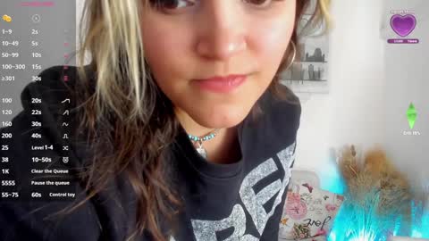Snapshot of katy_giil chatting on December 13, 2024, 7:21 pm Katy online show from December 13, 2024, 7:21 pm