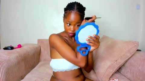 Katy online show from October 9, 2025, 11:30 am