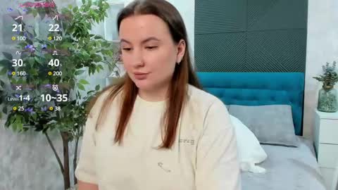 Snapshot of katyaneilson chatting on February 13, 2025, 10:44 am Kate online show from February 13, 2025, 10:44 am