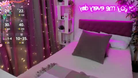 Snapshot of katyaneilson chatting on February 26, 2025, 10:15 am Kate online show from February 26, 2025, 10:15 am