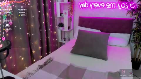 Snapshot of katyaneilson chatting on March 7, 2025, 7:08 am Kate online show from March 7, 2025, 7:08 am