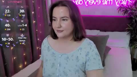 Snapshot of katyaneilson chatting on September 13, 2025, 6:24 am Kate online show from September 13, 2025, 6:24 am