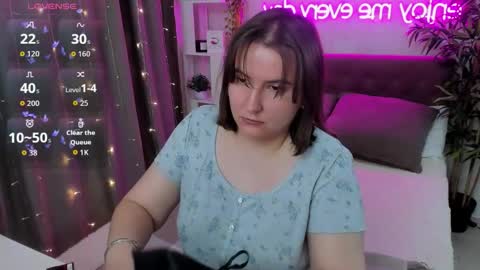 Snapshot of katyaneilson chatting on October 2, 2025, 3:13 am Kate online show from October 2, 2025, 3:13 am