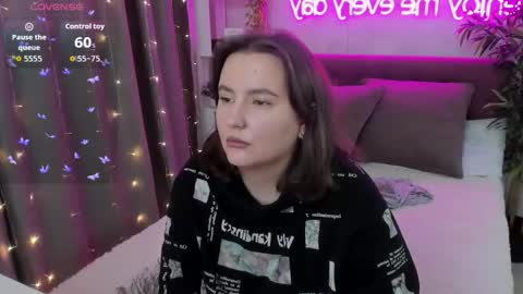 Snapshot of katyaneilson chatting on November 7, 2025, 4:34 am Kate online show from November 7, 2025, 4:34 am