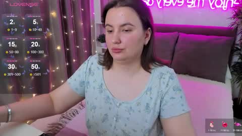 Snapshot of katyaneilson chatting on November 30, 2025, 5:11 am Kate online show from November 30, 2025, 5:11 am