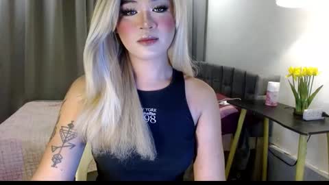 Snapshot of katykiat chatting on November 18, 2025, 7:18 pm katykiat online show from November 18, 2025, 7:18 pm