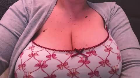 Katy online show from January 25, 2025, 8:42 am