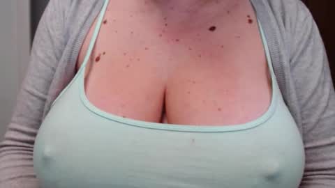 Katy online show from November 14, 2025, 3:49 am