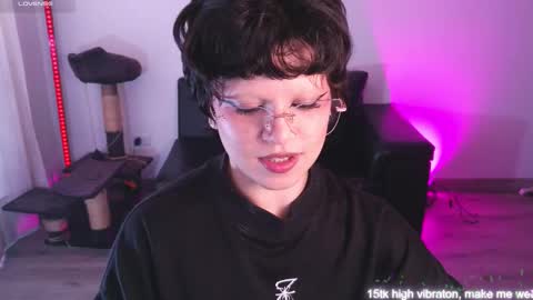 Snapshot of katyxxx_043 chatting on September 25, 2025, 2:43 pm katyxxx_043 online show from September 25, 2025, 2:43 pm