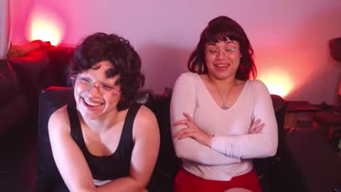 Snapshot of katyxxx_043 chatting on November 14, 2025, 4:00 am katyxxx_043 online show from November 14, 2025, 4:00 am