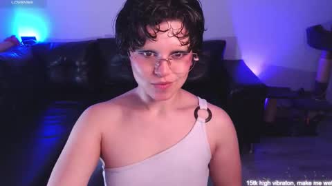 Snapshot of katyxxx_043 chatting on November 24, 2025, 9:36 pm katyxxx_043 online show from November 24, 2025, 9:36 pm