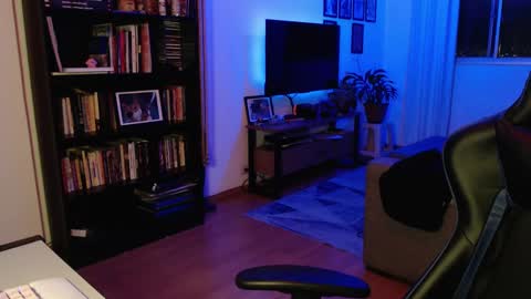 Snapshot of kausaustralys chatting on November 3, 2025, 2:57 am Nico M online show from November 3, 2025, 2:57 am