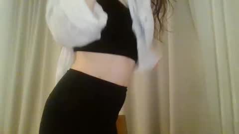 kawaii snowflake online show from October 11, 2025, 10:41 pm