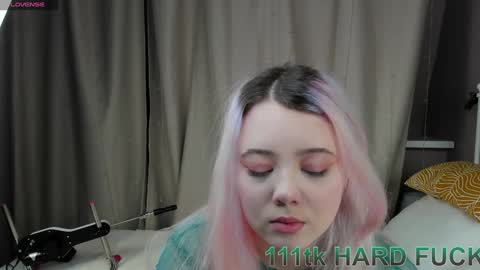 Snapshot of kawaii_yuki chatting on December 30, 2024, 1:04 am Yuki  online show from December 30, 2024, 1:04 am