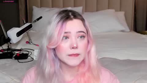 Snapshot of kawaii_yuki chatting on January 24, 2025, 8:44 am Yuki  online show from January 24, 2025, 8:44 am