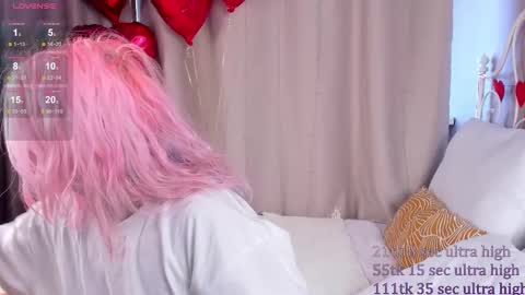 Snapshot of kawaii_yuki chatting on February 14, 2025, 8:42 am Yuki  online show from February 14, 2025, 8:42 am