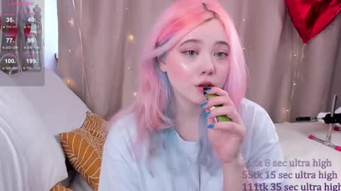 Snapshot of kawaii_yuki chatting on February 17, 2025, 8:41 am Yuki  online show from February 17, 2025, 8:41 am