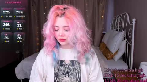 Snapshot of kawaii_yuki chatting on March 8, 2025, 8:44 am Yuki  online show from March 8, 2025, 8:44 am