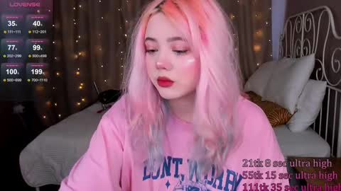 Snapshot of kawaii_yuki chatting on March 9, 2025, 5:22 am Yuki  online show from March 9, 2025, 5:22 am