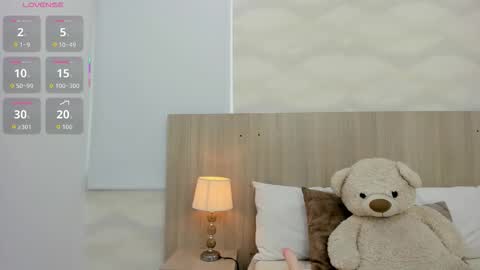   online show from November 18, 2025, 11:14 am