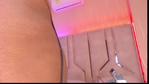 Susan online show from November 8, 2025, 2:06 pm