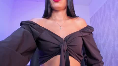 Kayla  online show from November 20, 2025, 11:32 am