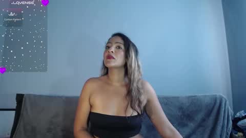 kayla_sweetlove online show from December 18, 2025, 3:40 pm