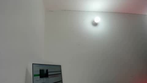 Snapshot of kaylanee_ chatting on November 20, 2025, 7:57 pm Kaylane online show from November 20, 2025, 7:57 pm