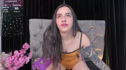 kaylee_lee online show from November 6, 2025, 4:13 am