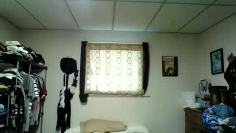 kaylee kakes online show from December 1, 2025, 5:18 pm