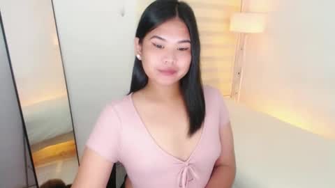 Snapshot of kayleepinay chatting on March 5, 2025, 9:15 pm Y O U R F U T U R E K A Y L E E online show from March 5, 2025, 9:15 pm