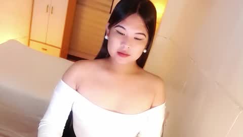 Snapshot of kayleepinay chatting on October 13, 2025, 7:25 pm Y O U R F U T U R E K A Y L E E online show from October 13, 2025, 7:25 pm