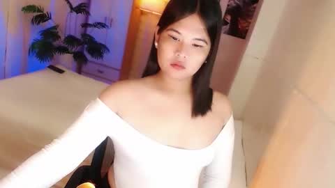 Snapshot of kayleepinay chatting on November 20, 2025, 1:17 am Y O U R F U T U R E K A Y L E E online show from November 20, 2025, 1:17 am