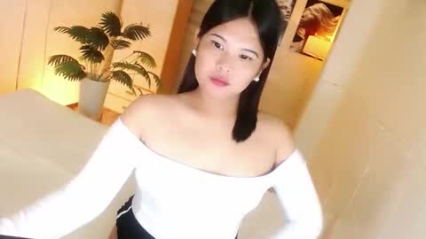 Snapshot of kayleepinay chatting on December 3, 2025, 11:03 pm Y O U R F U T U R E K A Y L E E online show from December 3, 2025, 11:03 pm