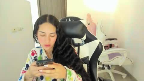 kaylie online show from October 9, 2025, 2:37 pm