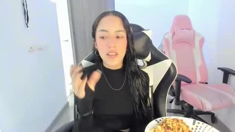 kaylie online show from November 28, 2025, 5:37 pm