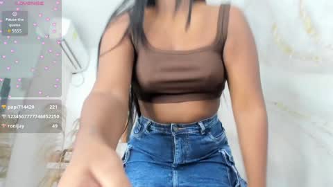 Snapshot of kayna_gomez chatting on January 19, 2025, 7:37 pm Kayna online show from January 19, 2025, 7:37 pm