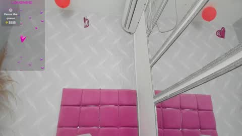 Snapshot of kayna_gomez chatting on February 23, 2025, 7:28 pm Kayna online show from February 23, 2025, 7:28 pm