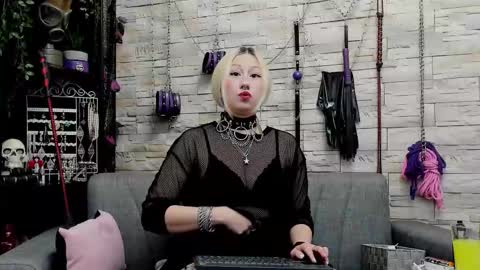 Miss Kazia online show from October 28, 2025, 11:29 pm