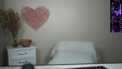 EliandKylie online show from February 19, 2025, 6:44 am