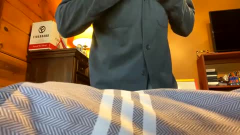 Snapshot of kcdowdy90 chatting on December 19, 2024, 4:02 pm rowdy6969 online show from December 19, 2024, 4:02 pm