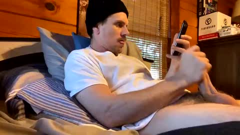 Snapshot of kcdowdy90 chatting on January 1, 2025, 8:58 pm rowdy6969 online show from January 1, 2025, 8:58 pm