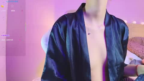 Keidance online show from November 9, 2025, 8:51 pm