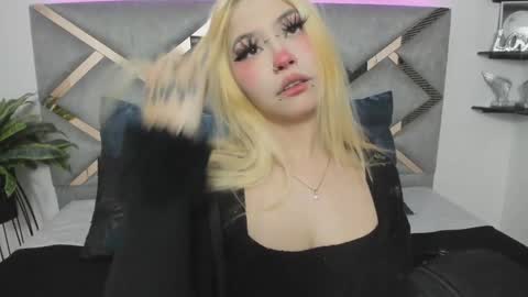 Snapshot of keidy_rose chatting on October 4, 2025, 7:01 pm Keidy Monday to Saturday from 200 pm to 810pm UTC-5 Colombia Time online show from October 4, 2025, 7:01 pm