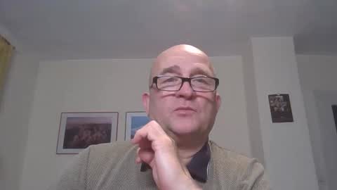 keilie1 online show from December 17, 2025, 9:54 pm