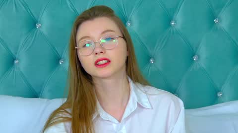 Snapshot of keiraace chatting on January 29, 2025, 2:42 pm Keira online show from January 29, 2025, 2:42 pm