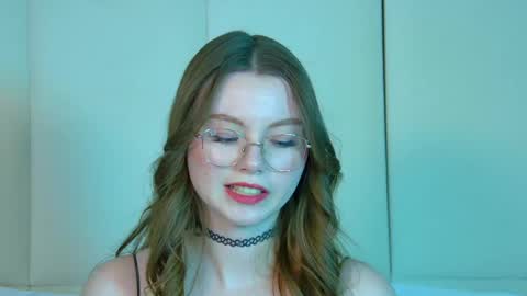 Snapshot of keiraace chatting on February 21, 2025, 6:26 pm Keira online show from February 21, 2025, 6:26 pm