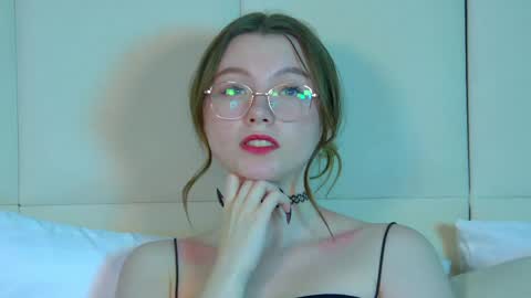 Snapshot of keiraace chatting on February 22, 2025, 1:44 am Keira online show from February 22, 2025, 1:44 am