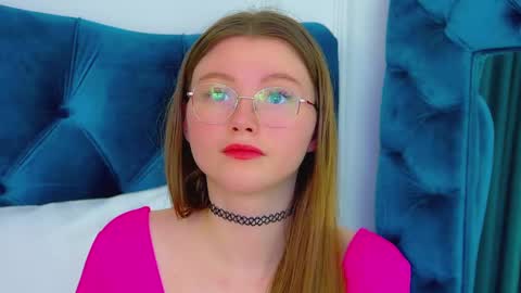 Snapshot of keiraace chatting on February 28, 2025, 9:12 pm Keira online show from February 28, 2025, 9:12 pm